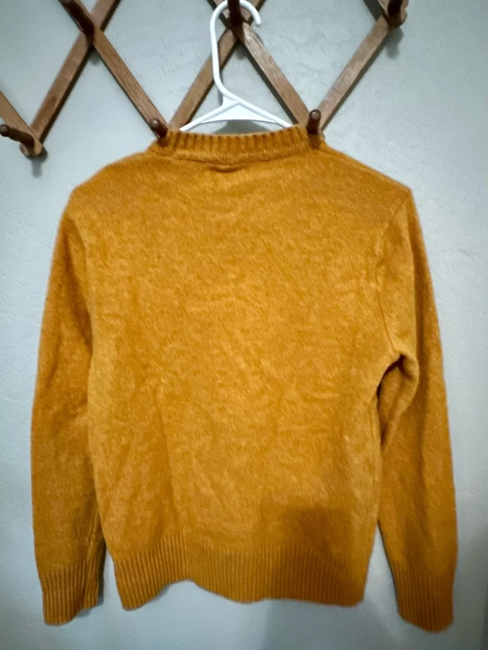 Women’s Wool Blend Sweater - Classic Knit